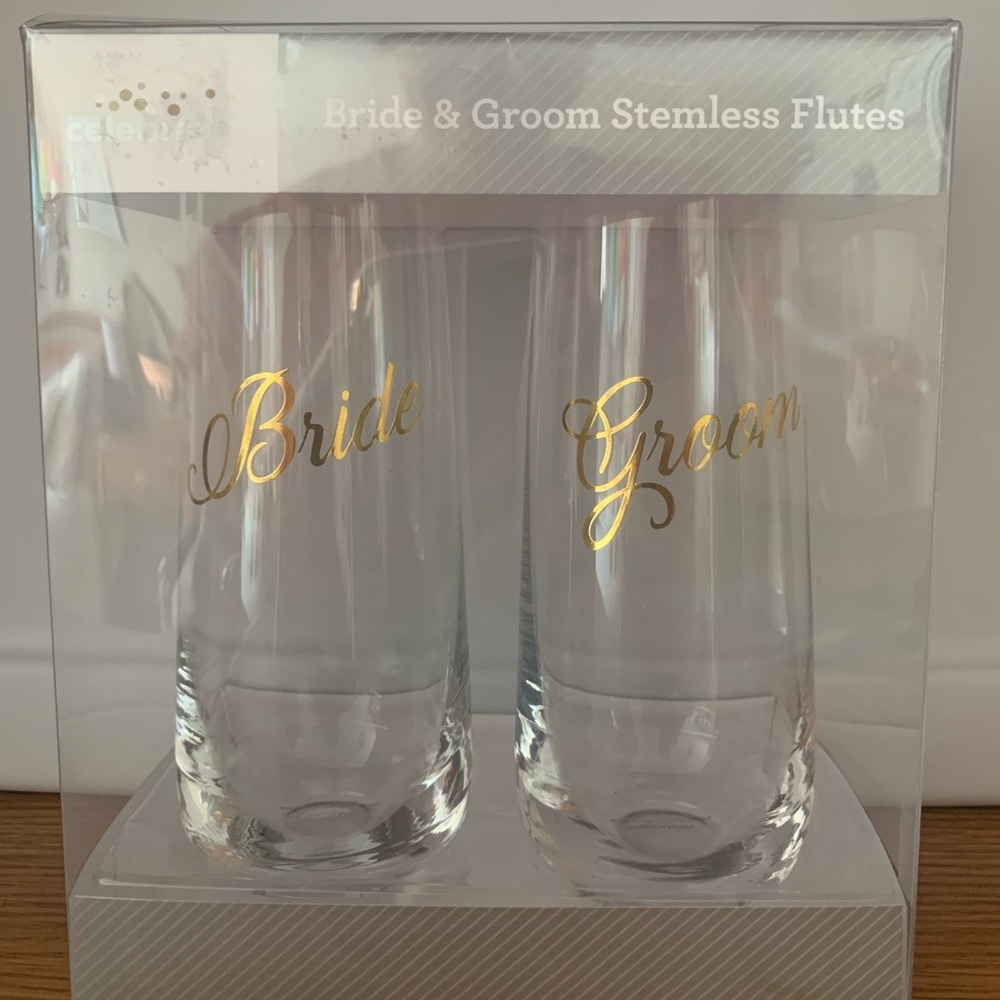 Bride and Groom 2 piece Stemless Flutes